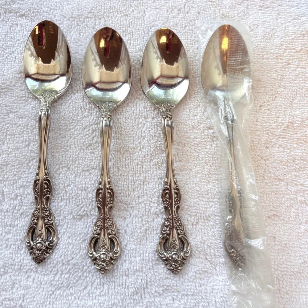 Oneida Community Michelangelo Cube Teaspoons Set of 4 Floral Scroll